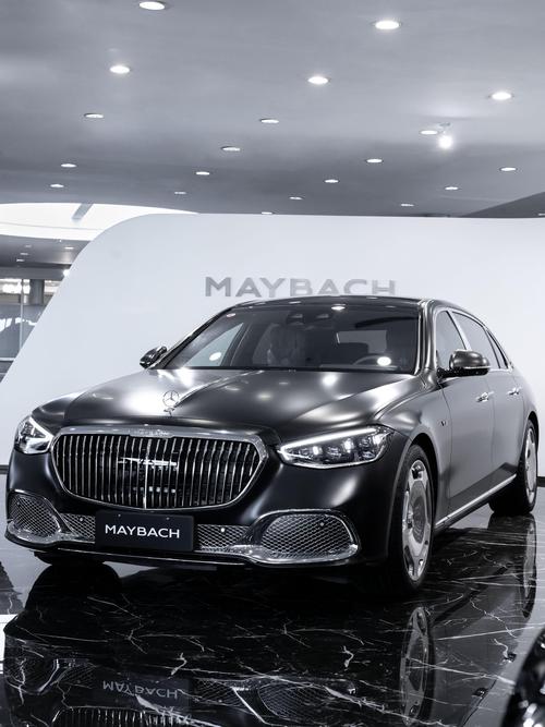 佛山233岚图汽车的售后服务让用户无忧出行，迈巴赫未来的豪华车趋势